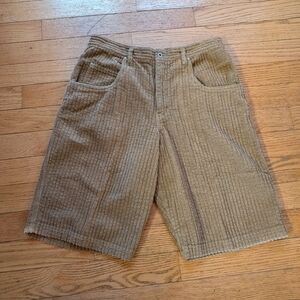 Vintage Y2K 2000s Mens Union Bay Wide Corduroy Shorts Made In Hong Kong